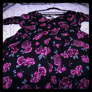 Long-sleeve flower patterned dress